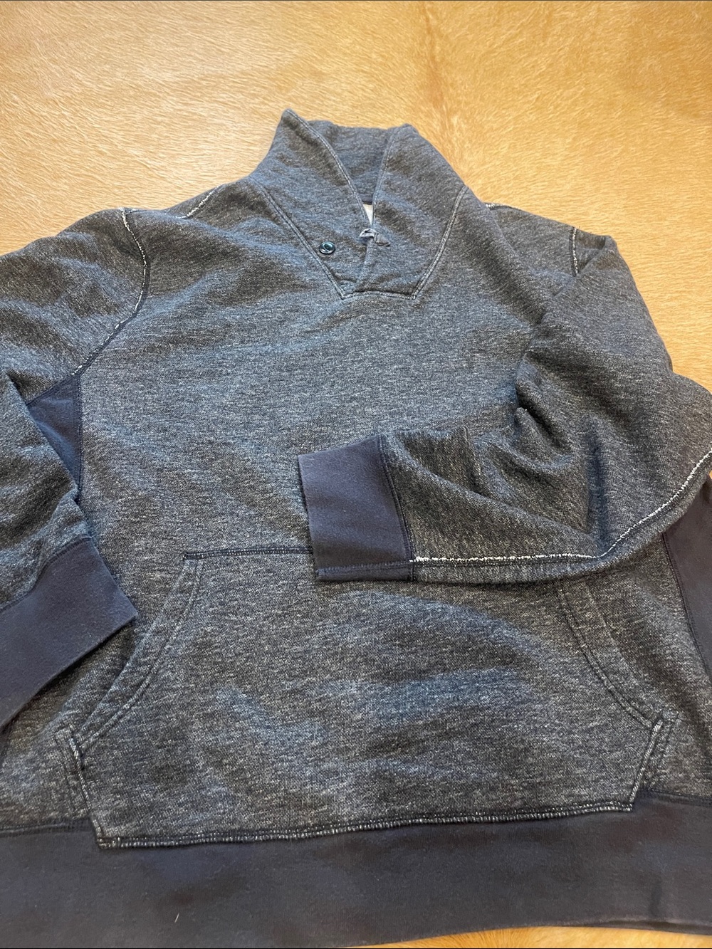 Collared sweatshirt 100% cotton